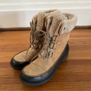 JBU Tan and Black Winter Boots